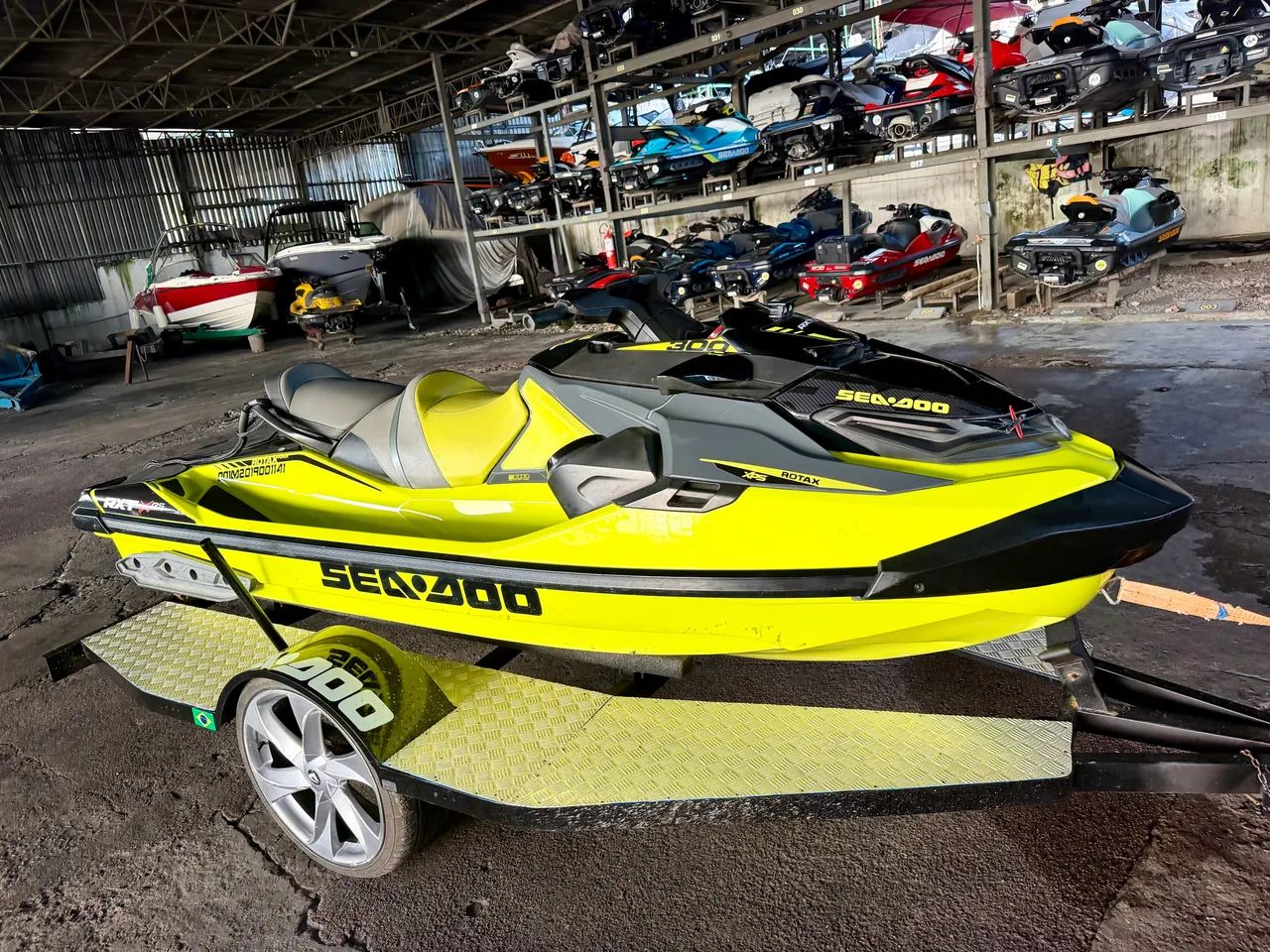 Jet ski seadoo 300