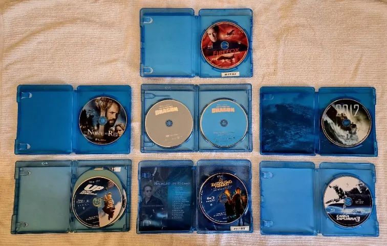 Filmes em Blu-ray - 2012, Em Nome do Rei, Carga Explosiva 3, Firefox, e Muito Mais  - Foto 2