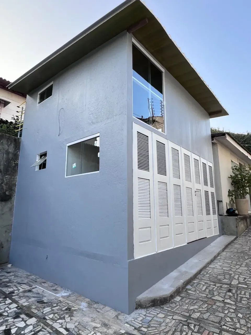 Kitnete Loft - Calhau (prox avenida Holandeses)