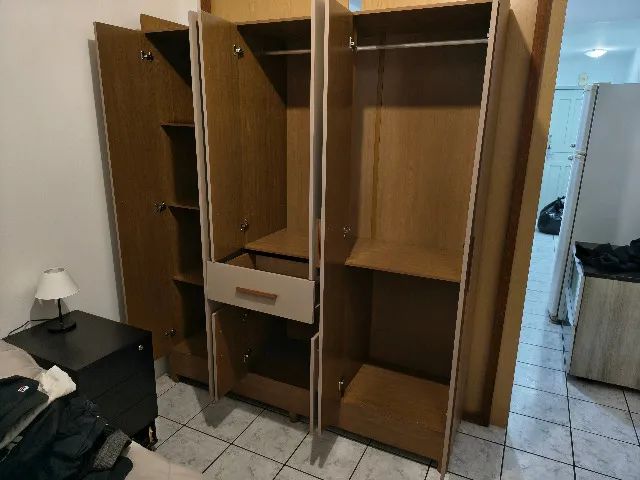 Guarda-Roupa 6 Portas - 3 meses de uso - Foto 2