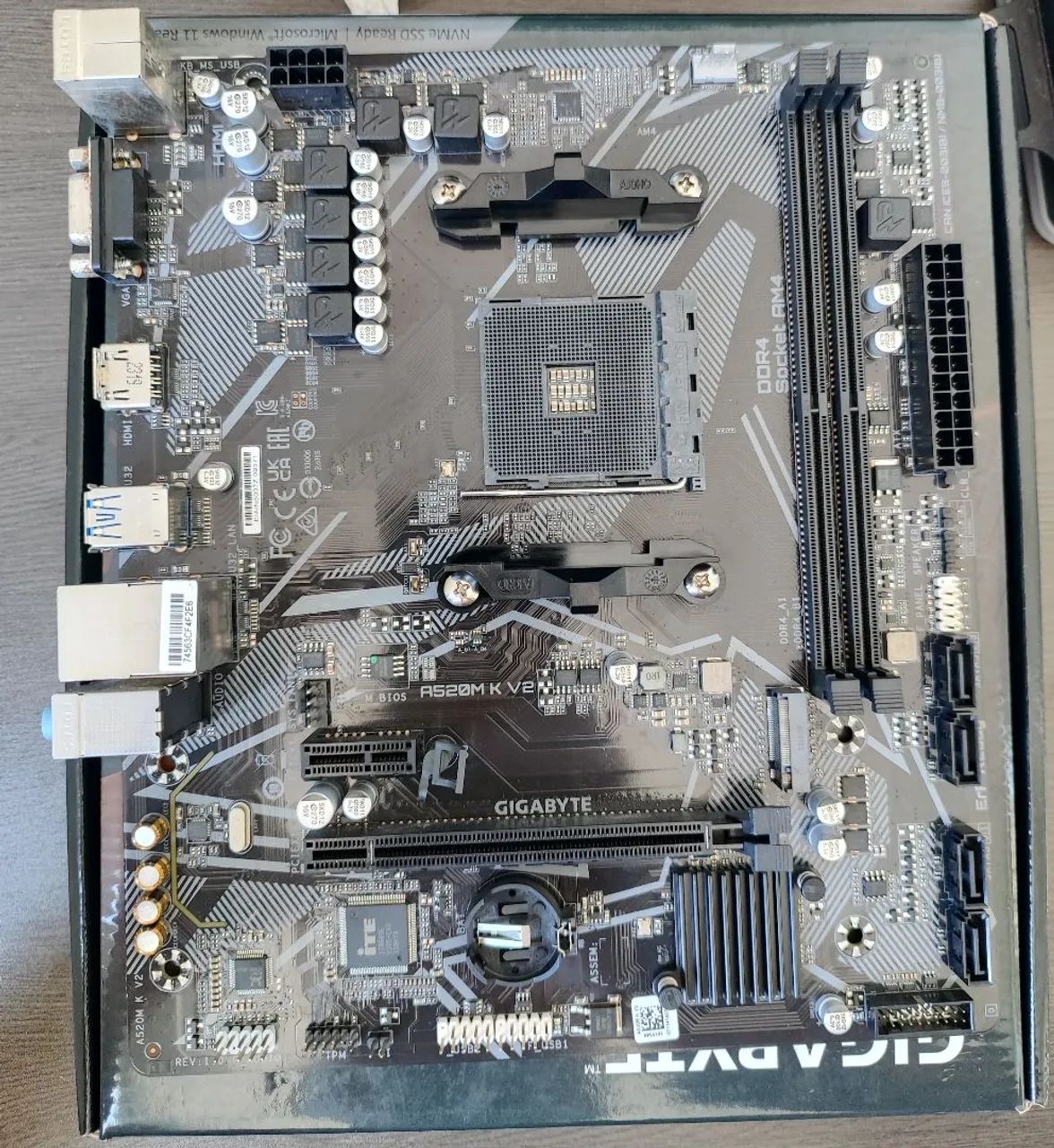 Placa-mãe Gigabyte A520M K V2 - Foto 2