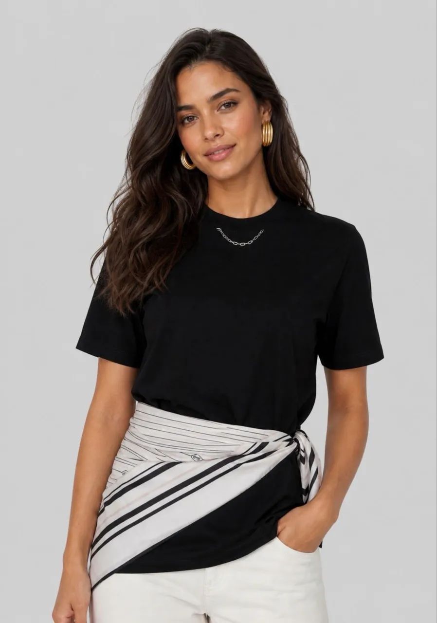 Camiseta lança perfume 