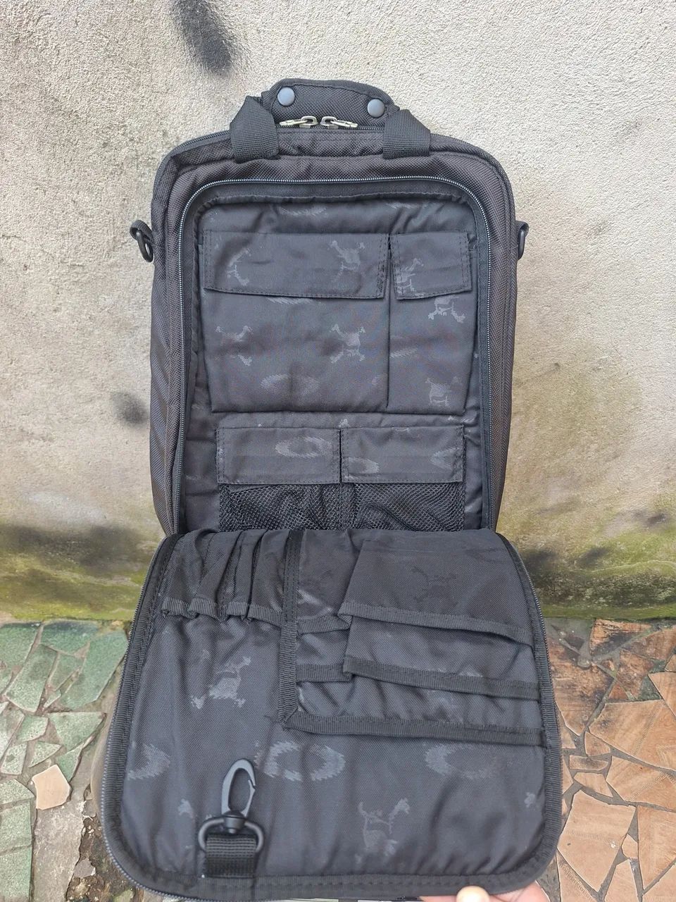 Bolsa Carteiro Oakley - Foto 4