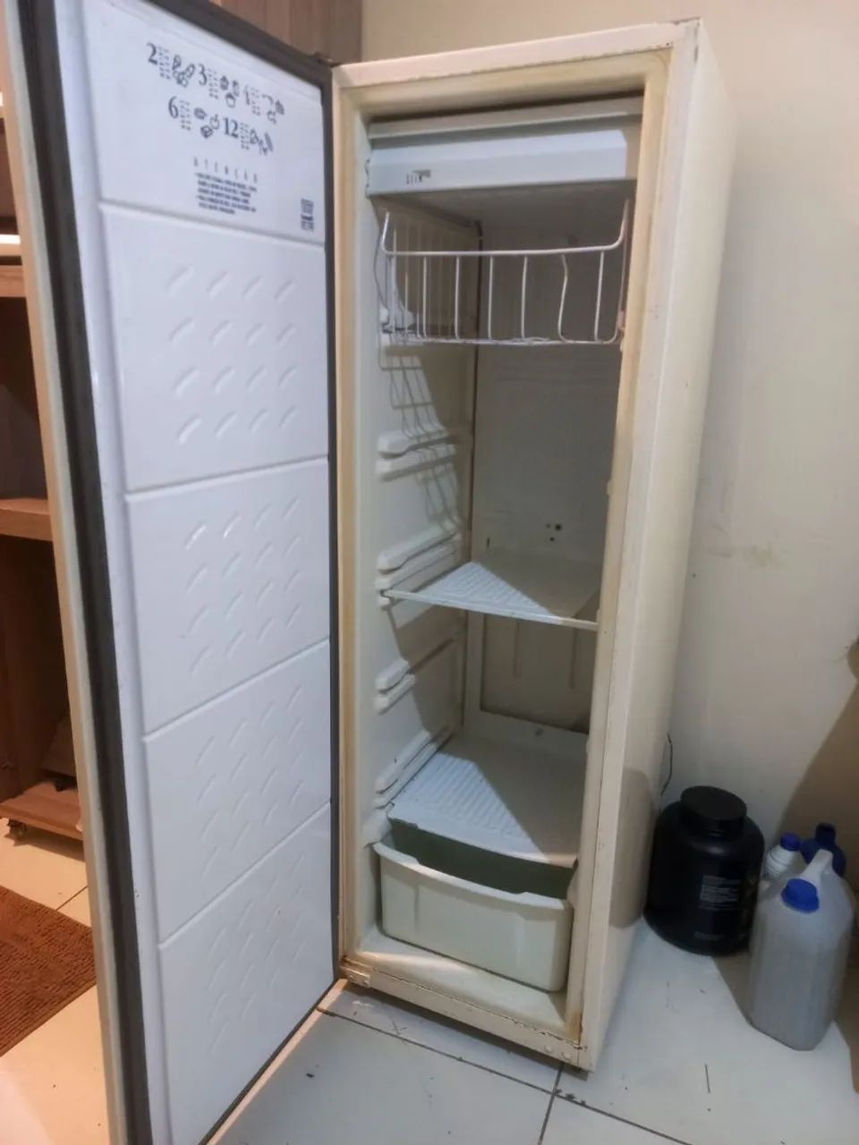 Frezzer Vertical Funcionando Perfeitamente  - Foto 5