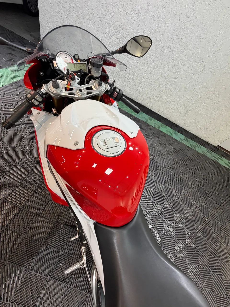 S1000 RR moto impecável 2015 apenas 43 Mkm  - Foto 9