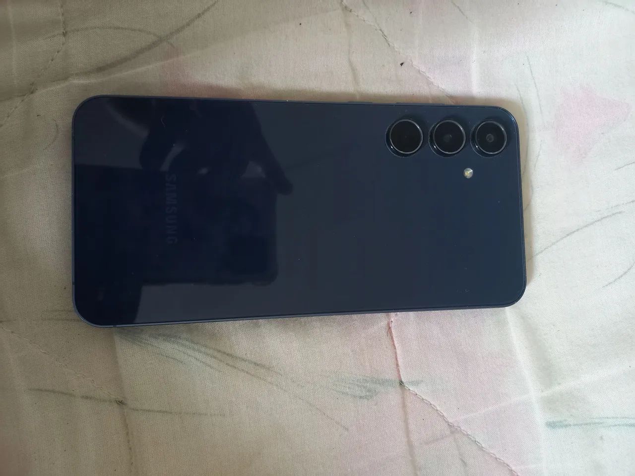 Troco samsung a55 de 256g em motorola  - Foto 4
