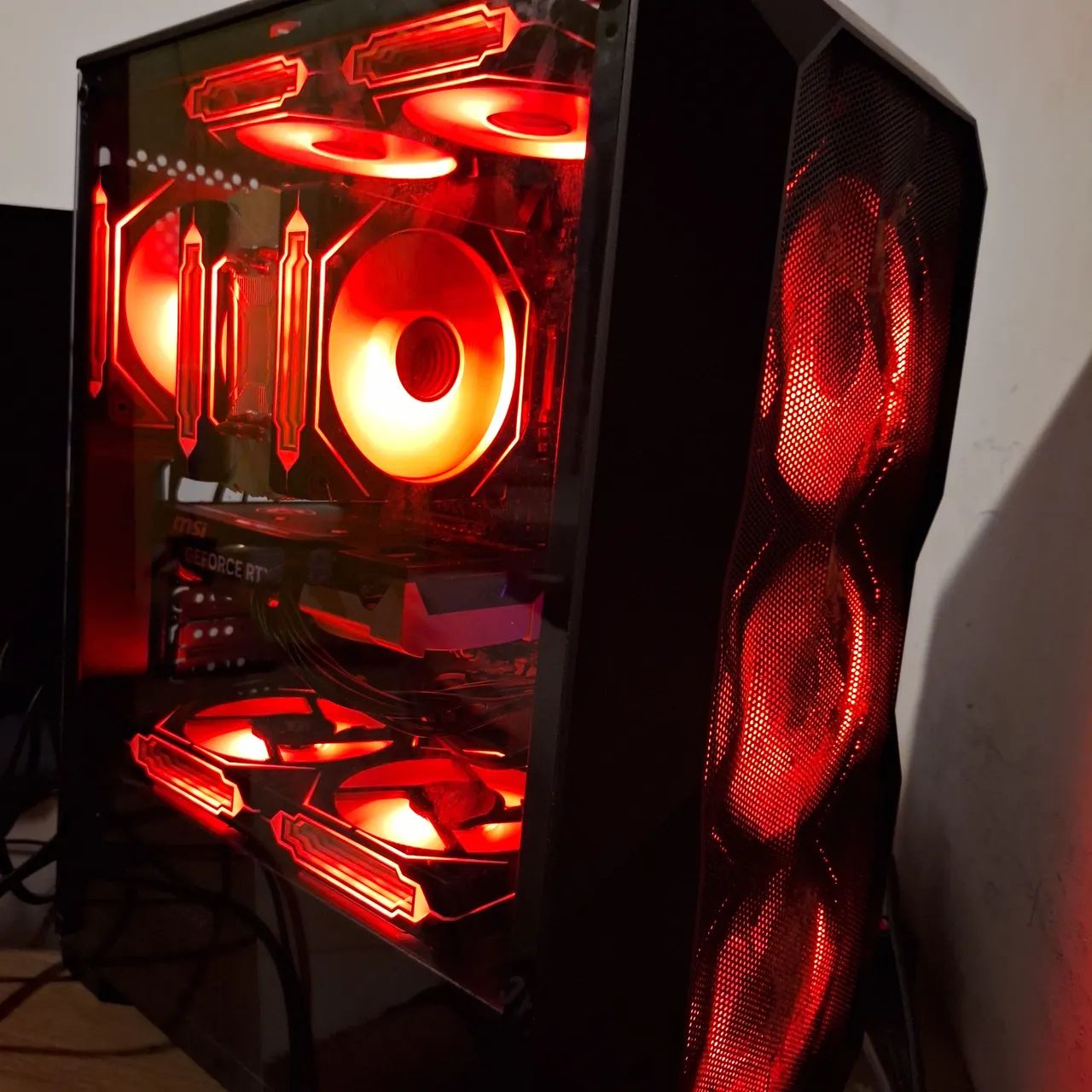 PC GAMER QUE RODA TUDO  - Foto 4