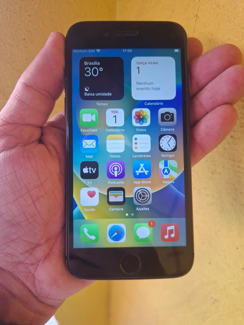 Iphone 8 64g, biométia ok, com capinha, película e carregador.  - Foto 5