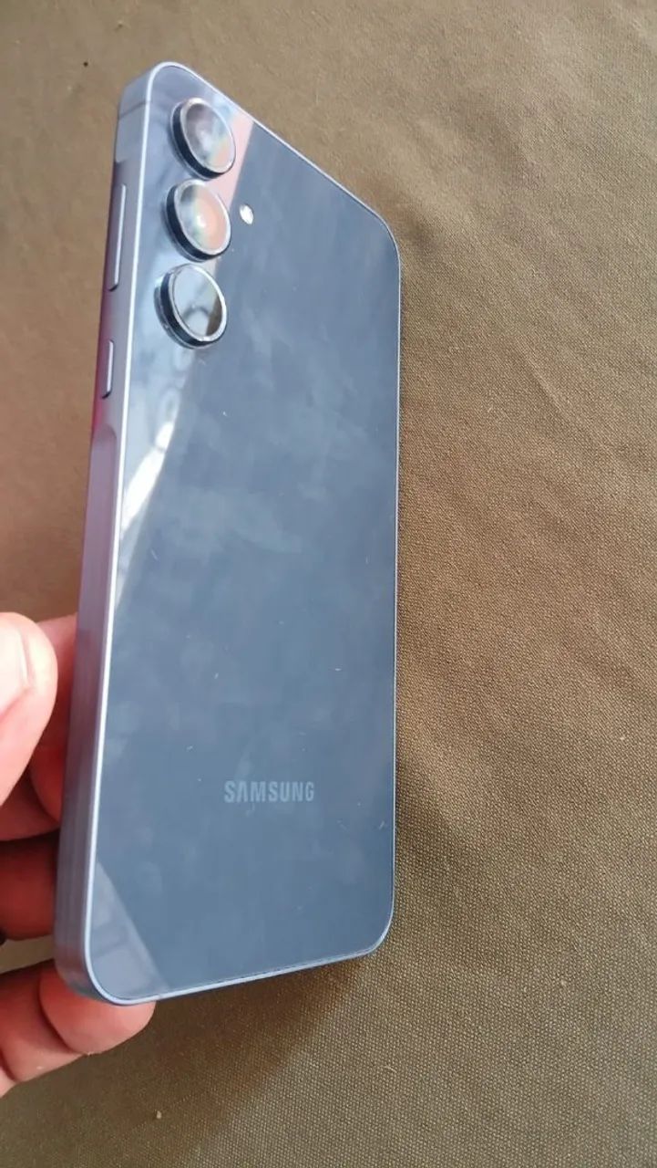 SAMSUNG A55