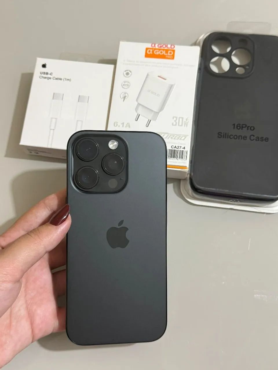 iPhone 16 PRO - Foto 4