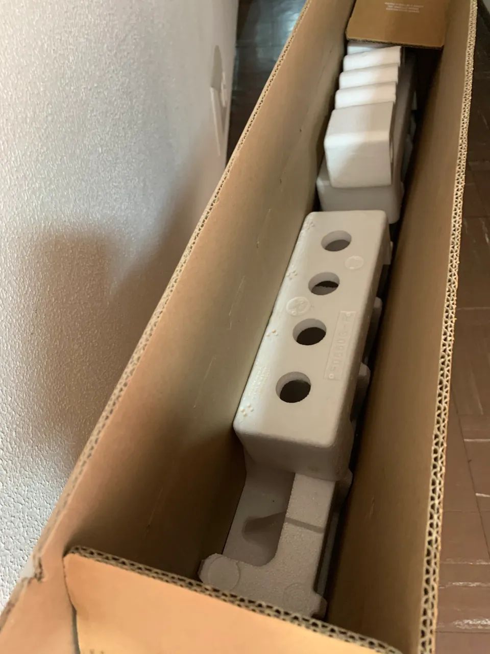 CAIXA VAZIA-Tv SAMSUNG 43? Polegadas,acompanha isopores de proteção  - Foto 3