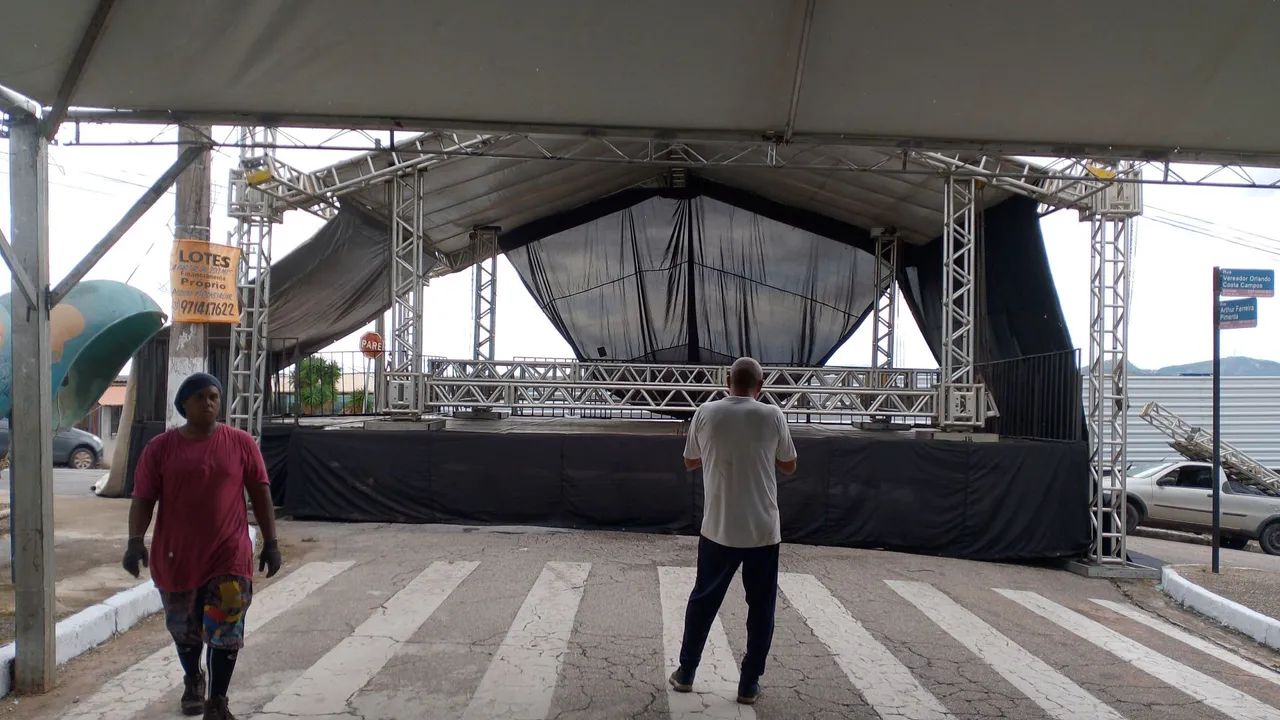 Palco para shows e eventos , aniversários, casamentos,formatura e muito mais . 