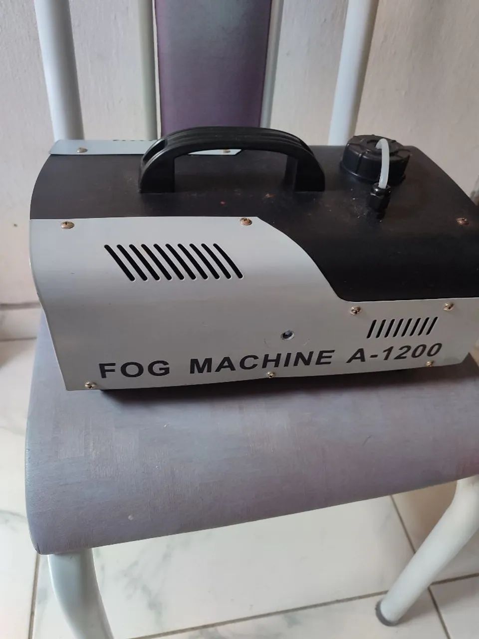 VENDO MÁQUINA DE FUMAÇA 