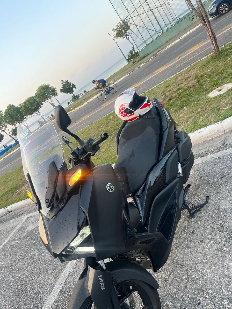 X MAX ABS CONNECTED 2025 - Foto 3