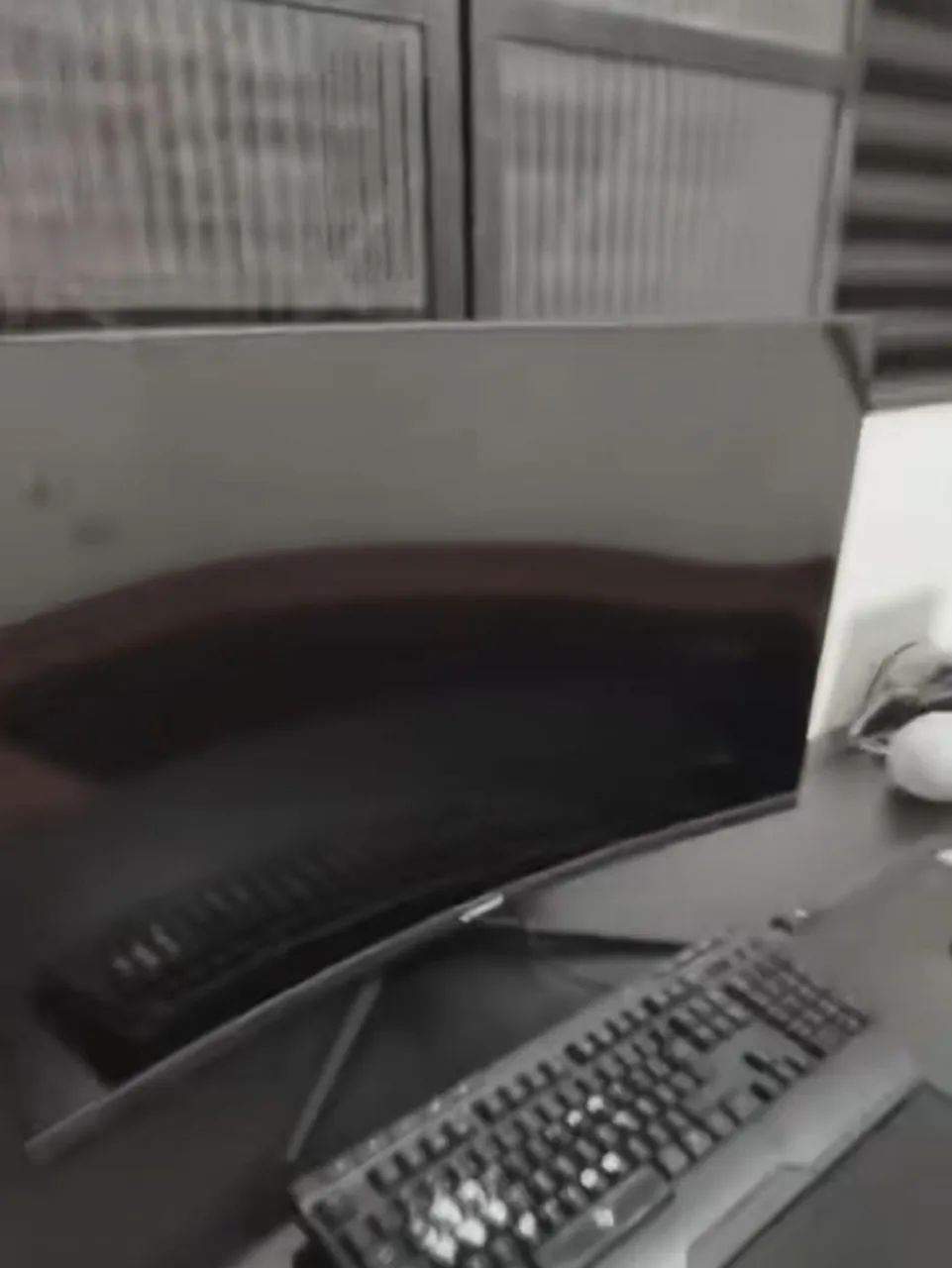 MONITOR 31.5 POLEGADAS 