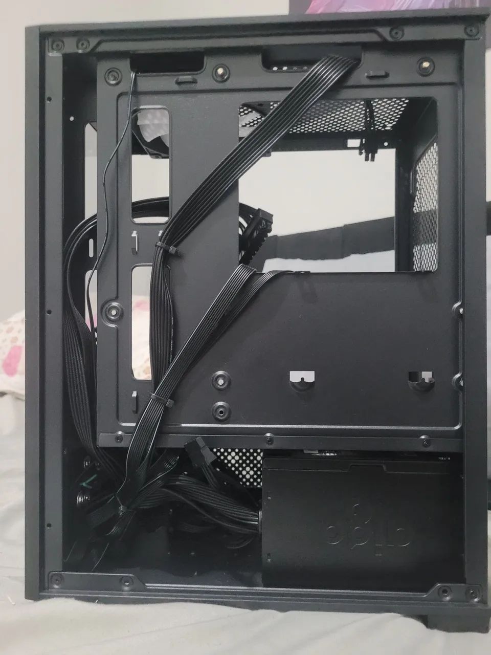 Gabinete +3 fans+fonte 550w - Foto 2