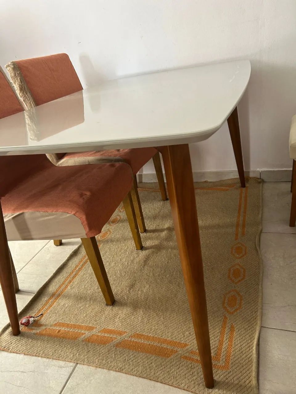 Mesa de jantar e 4 cadeiras - Foto 3