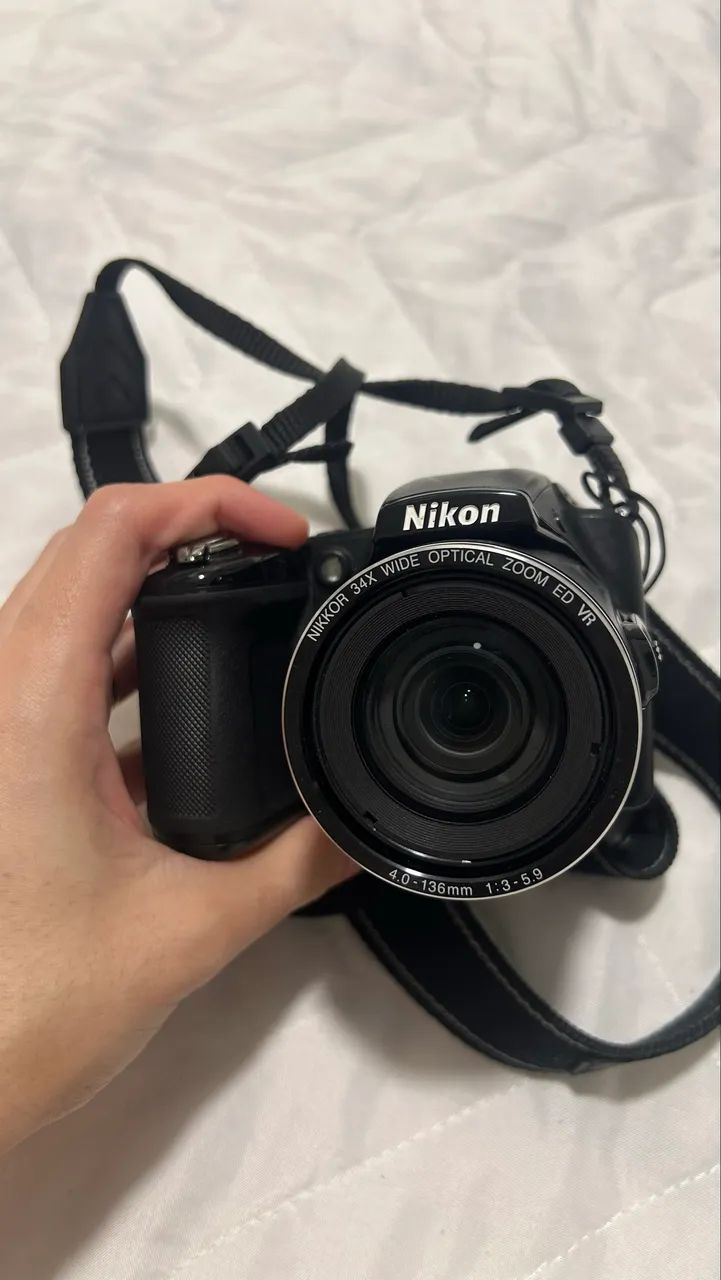 CÂMERA NIKON COOLPIX 830 COM KIT COMPLETO