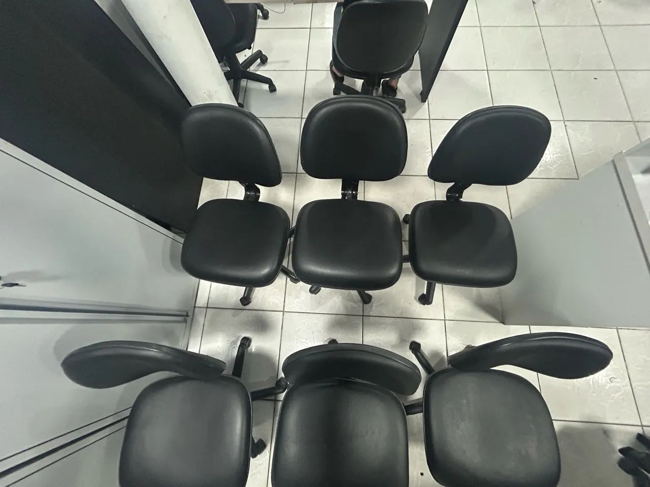 Cadeira sobe e desce com roda - Foto 3