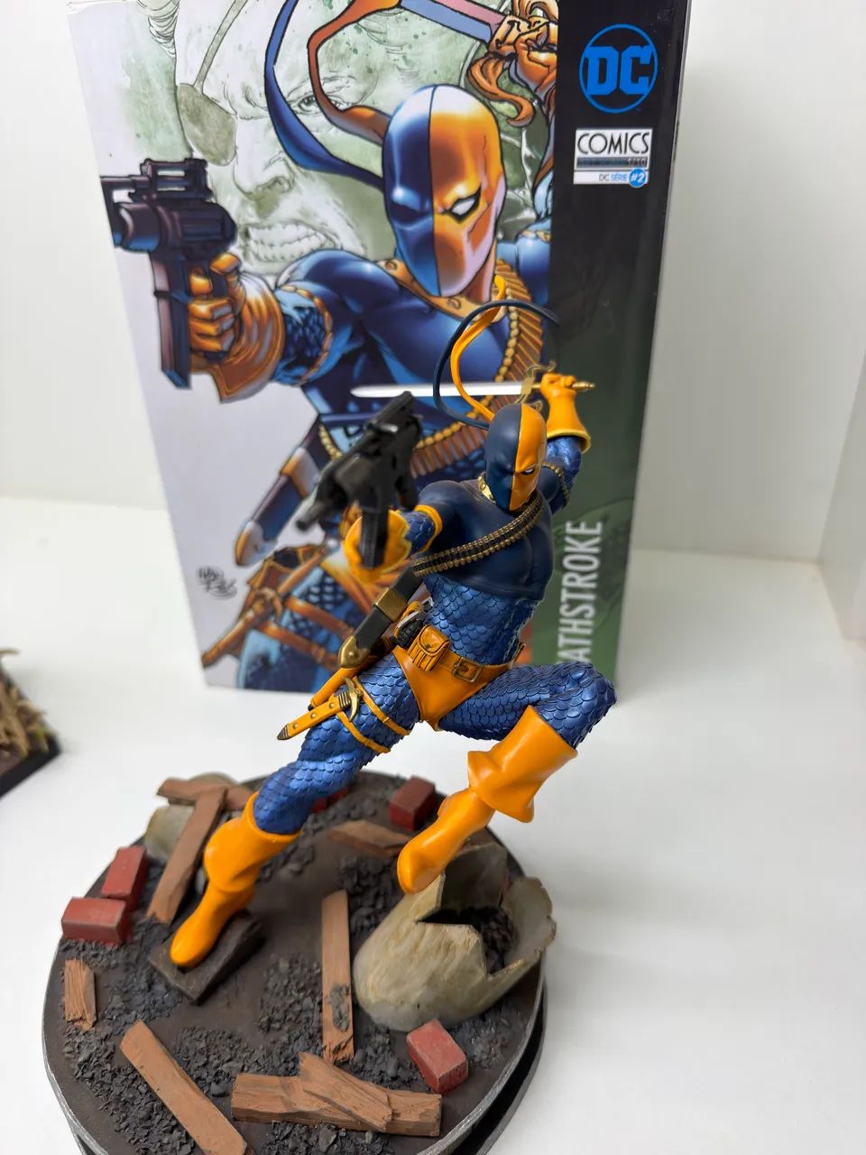 Deathstroke - Exterminador - Iron studios - Foto 2