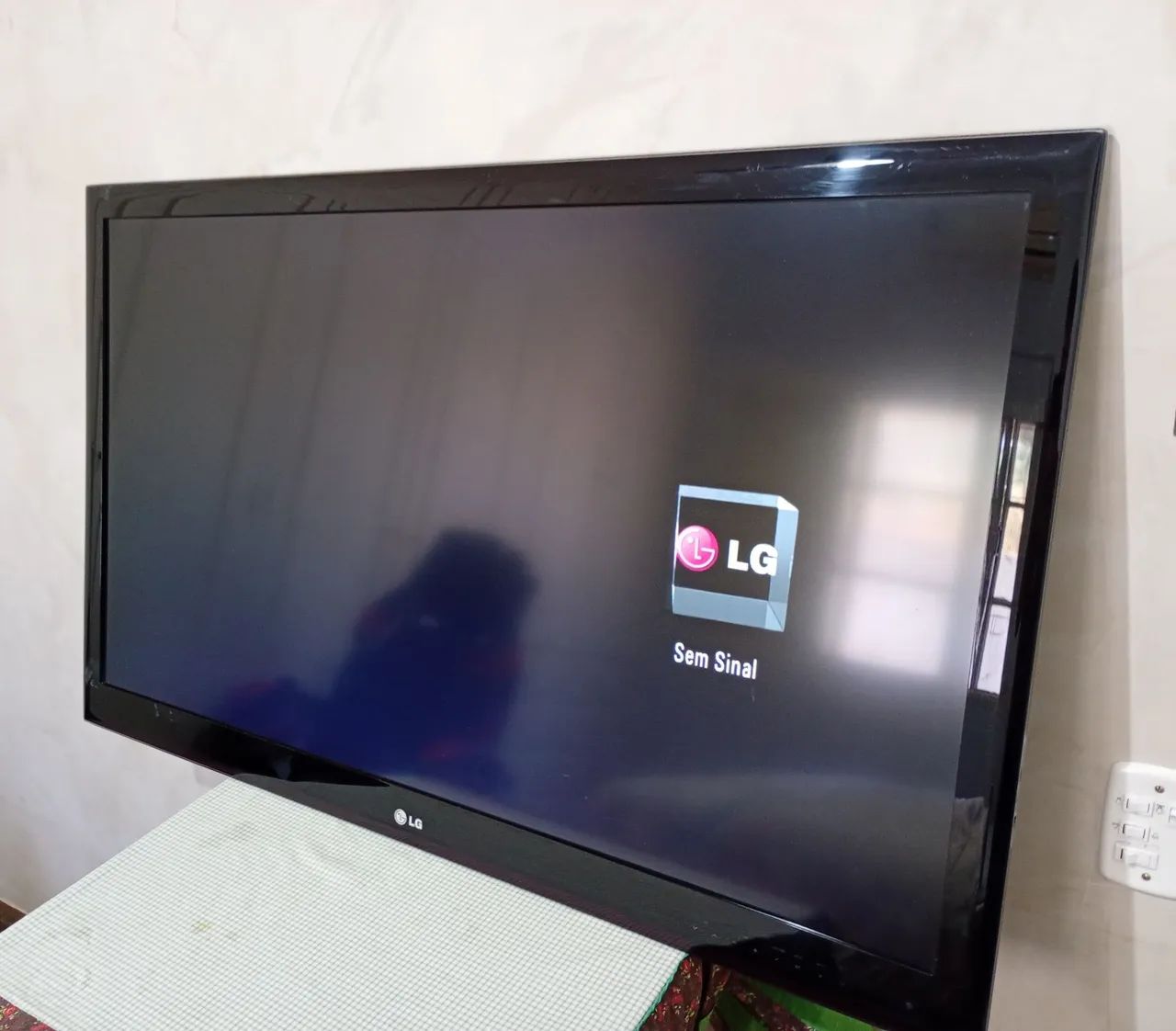 Televisão LG 47 polegadas(muito grande)