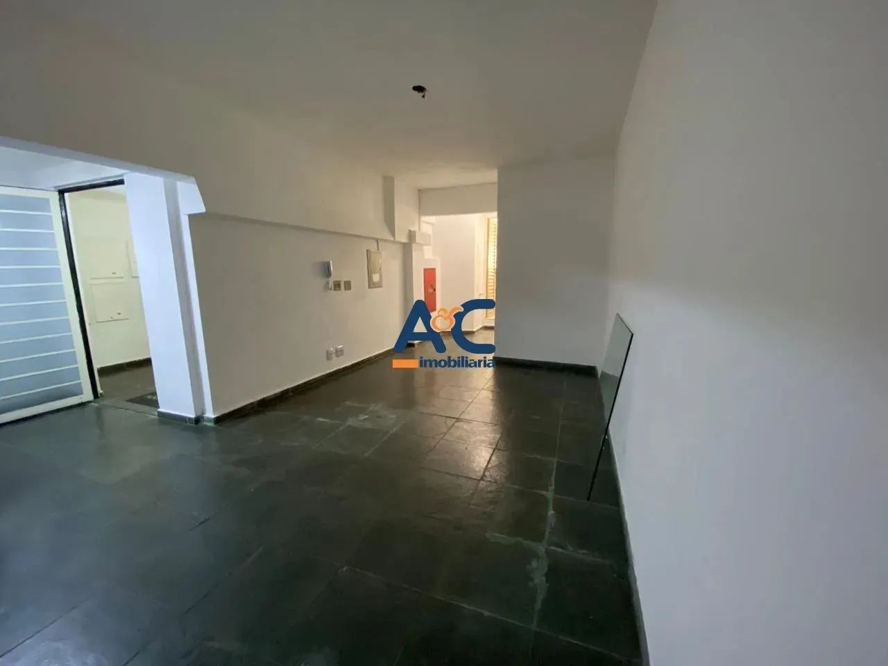 Sala comercial no bairro Castelo