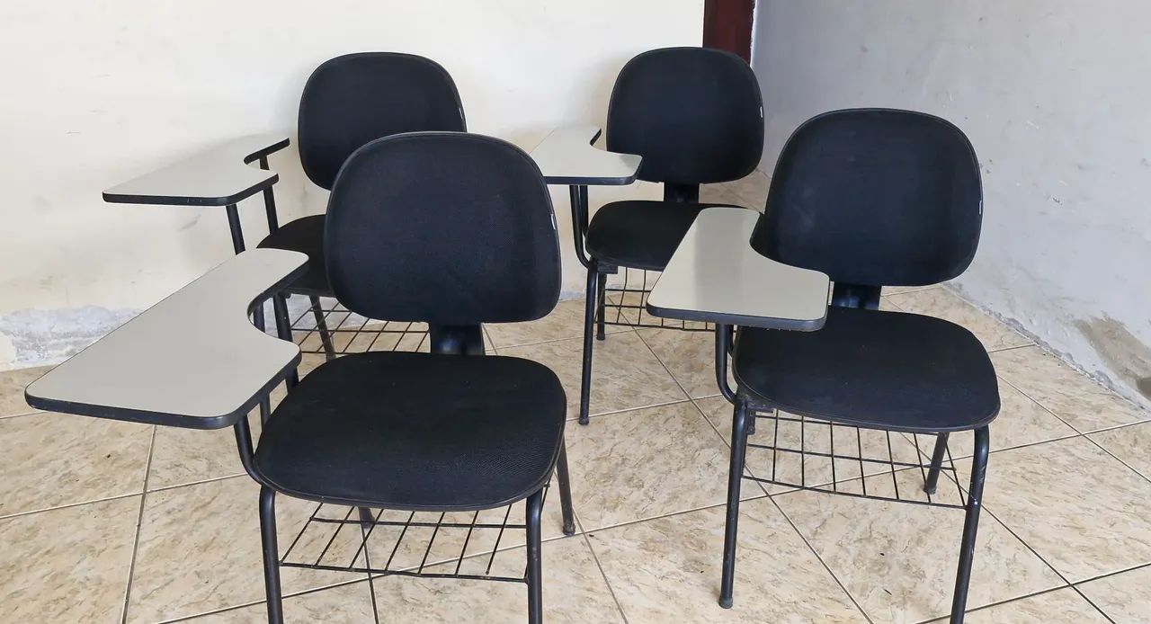 Cadeira Escolar Estofada ( 10 unid )