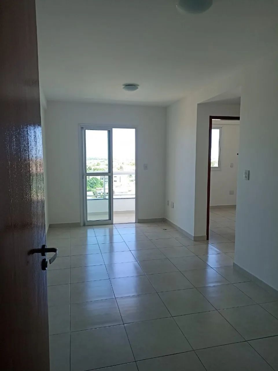 Vendo Ed.. Felicita aptº com 2 Quartos sendo 1 suíte 
