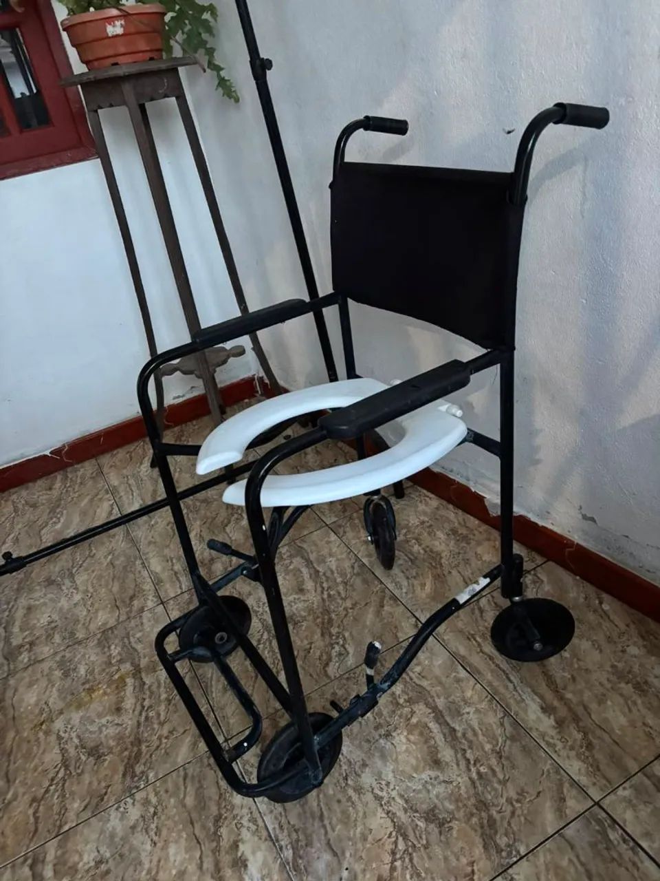Arara de roupas - Foto 4