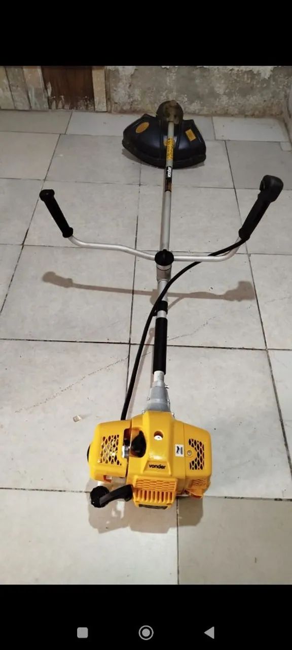 Vendo Roçadeira VONDER com kit de acessórios completo. Waths * - Foto 5
