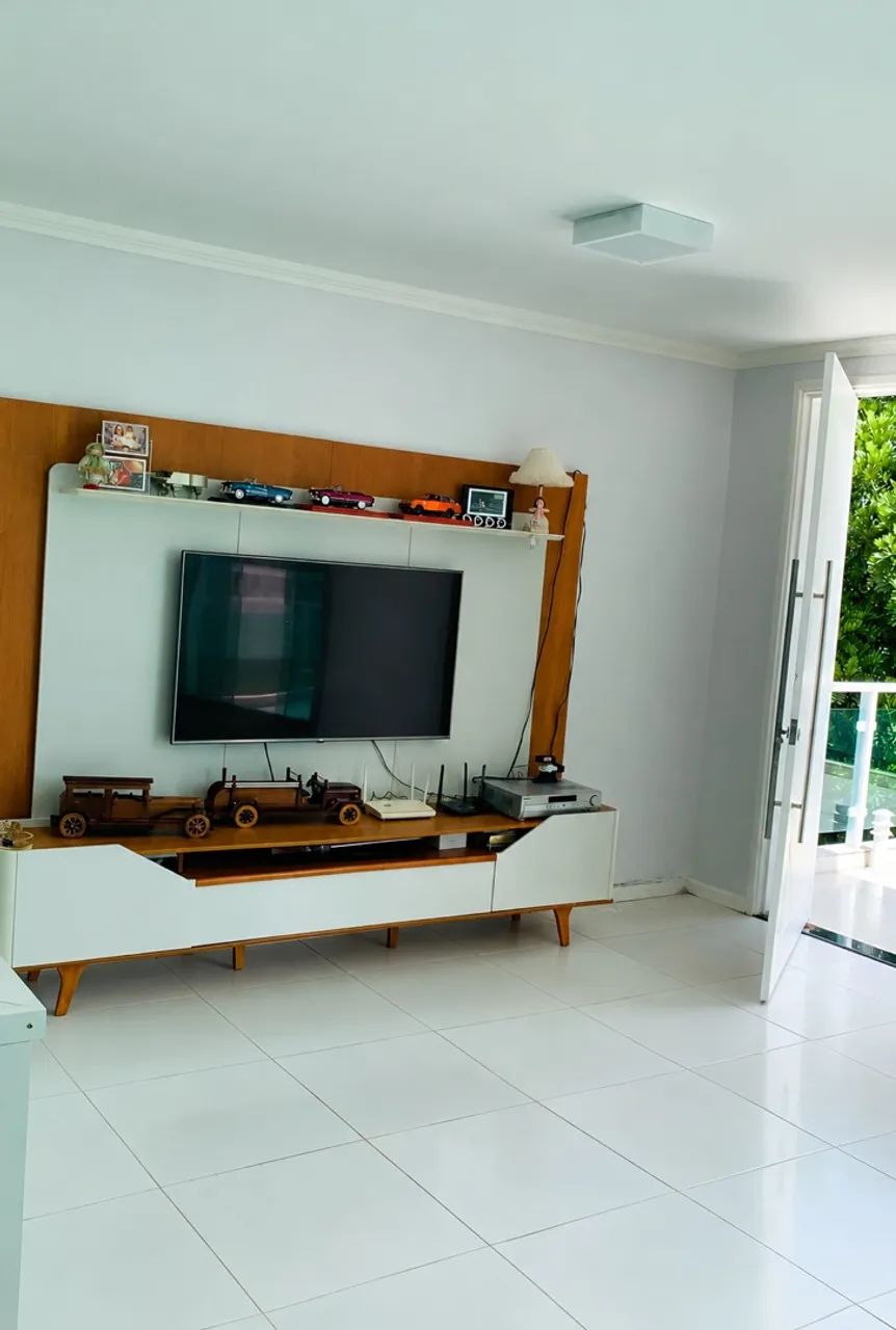 Casa Moderna com Vista Panorâmica, Escada Flutuante e 3 Suítes - Foto 2