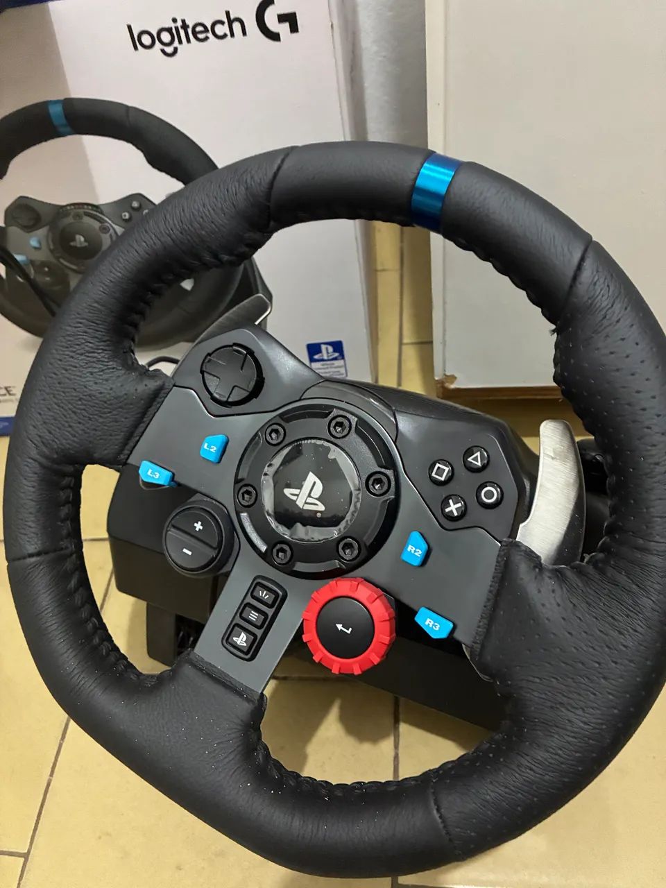 Volante G29 para PlayStation e PC