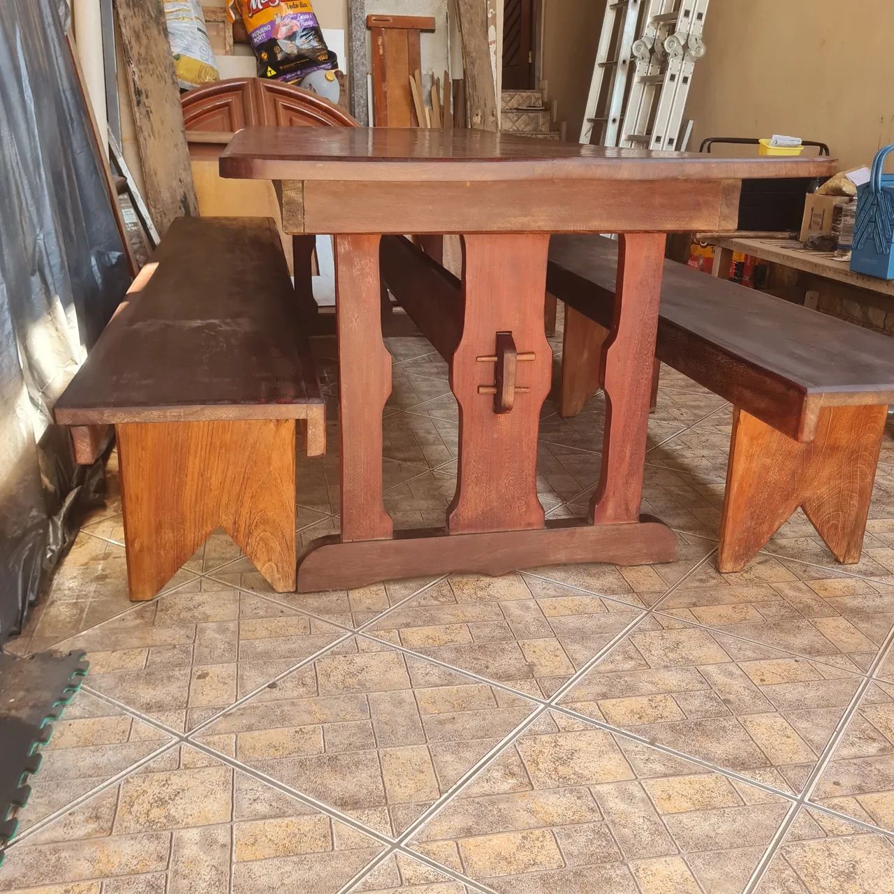 Vendo Mesa grande  em Madeira - Foto 3