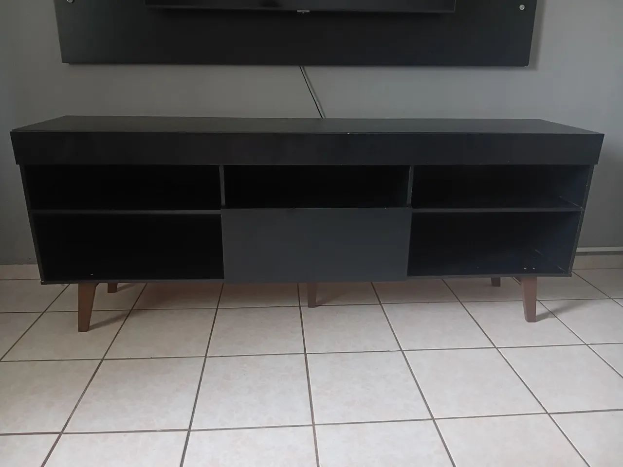 HACK PARA TV 65' TODO EM PRETO 