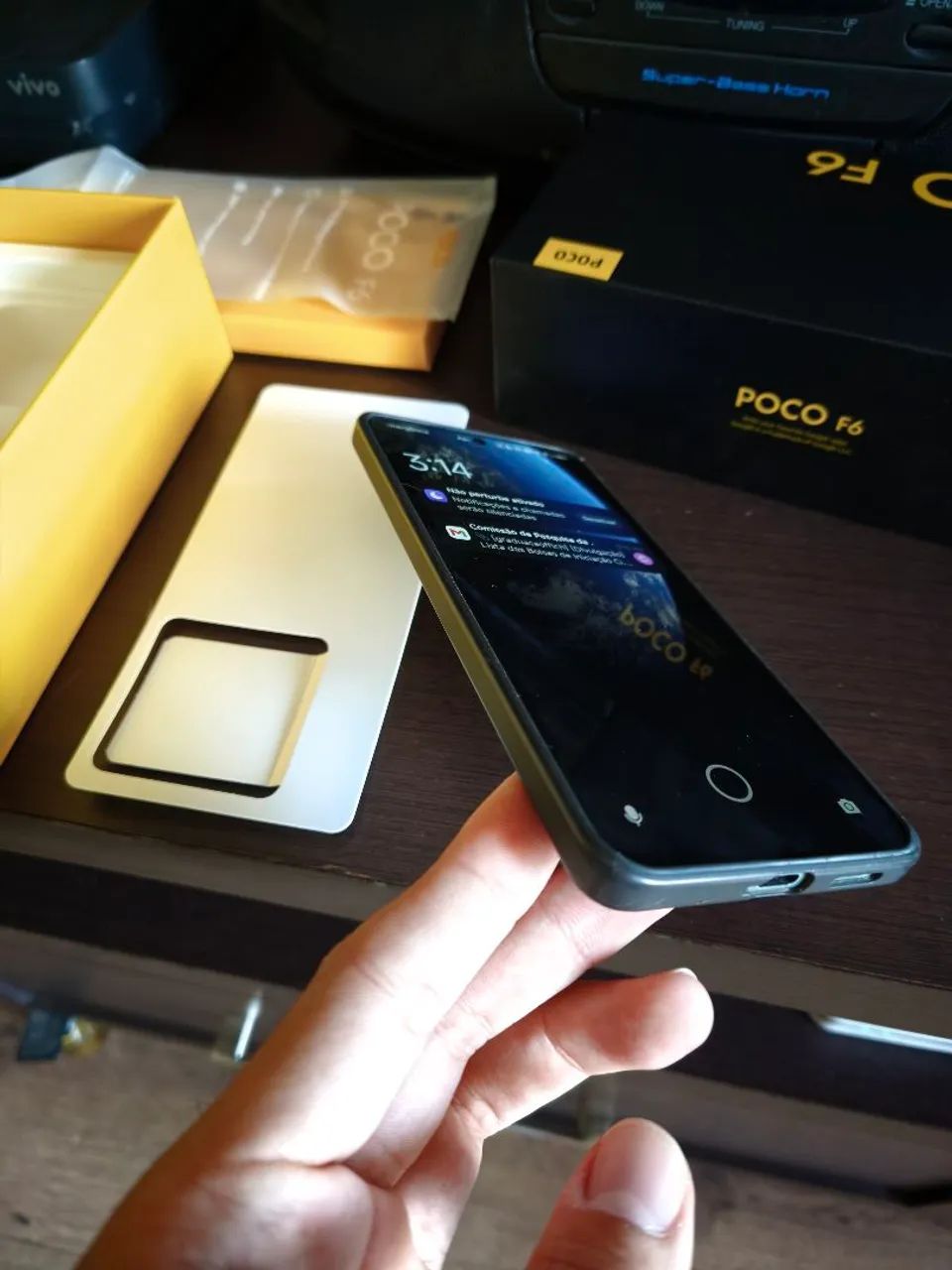 Celular Xiaomi POCO F6 512g  - Foto 2