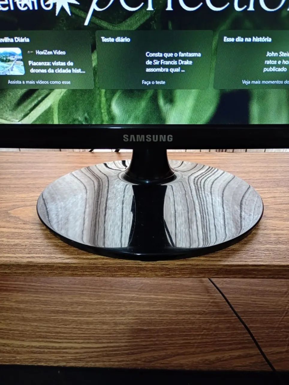 Monitor Samsung  19.5"  LED Widescreen (S20B300B) - Foto 5