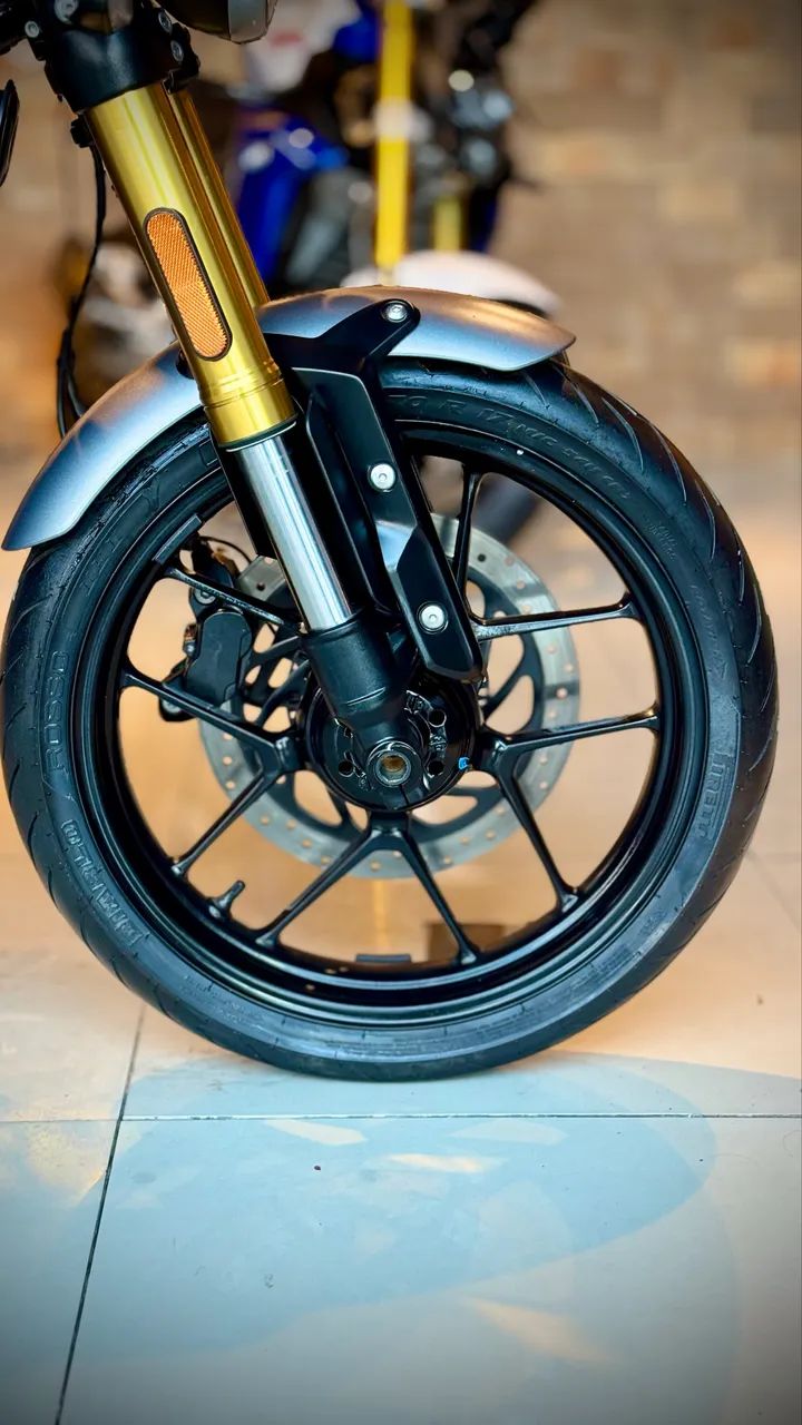 TRIUMPH SPEED 400 - Foto 4