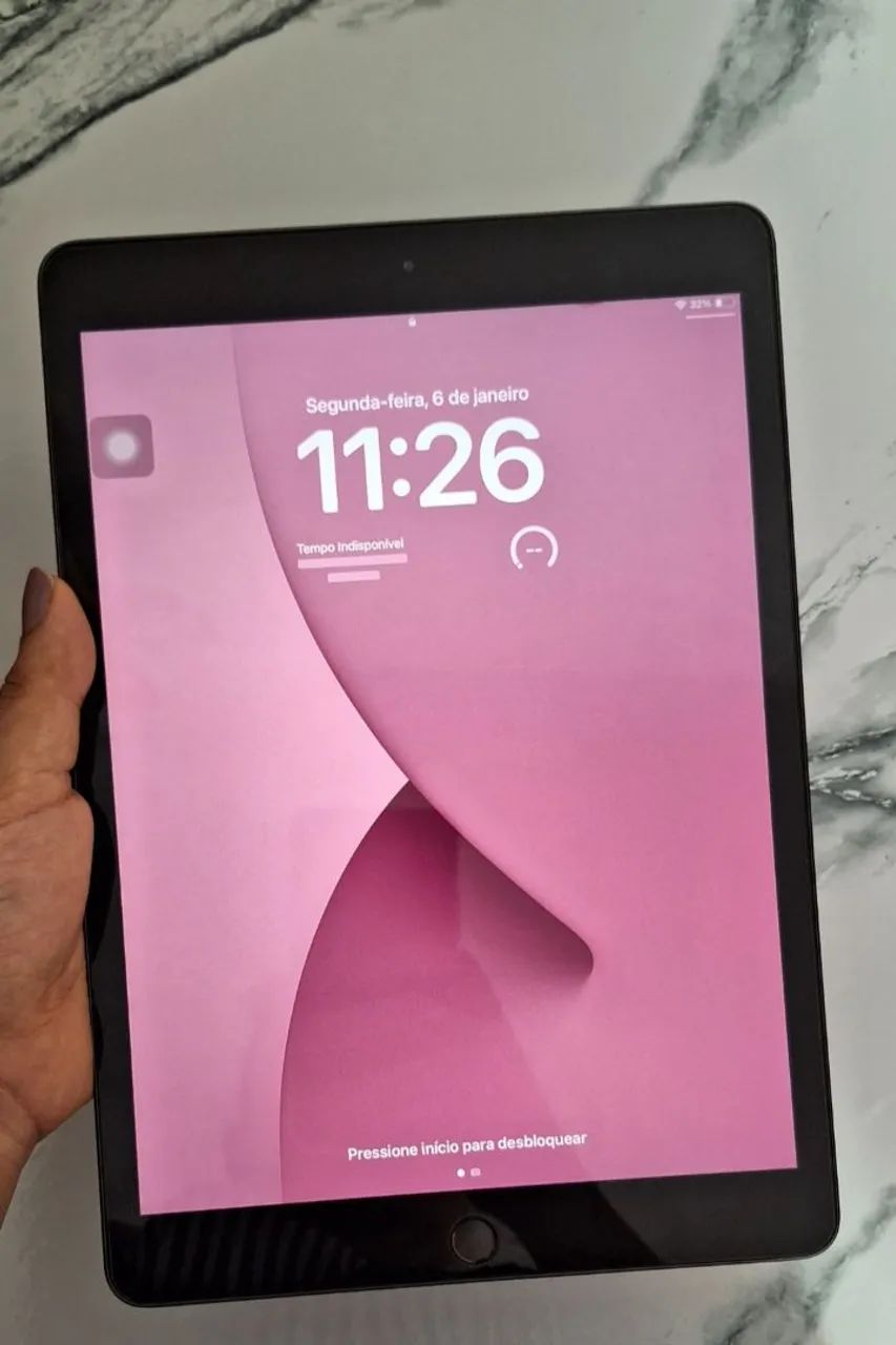 iPad 7ª Geração 32GB Cinza + Teclado Bluetooth | Excelente Estado