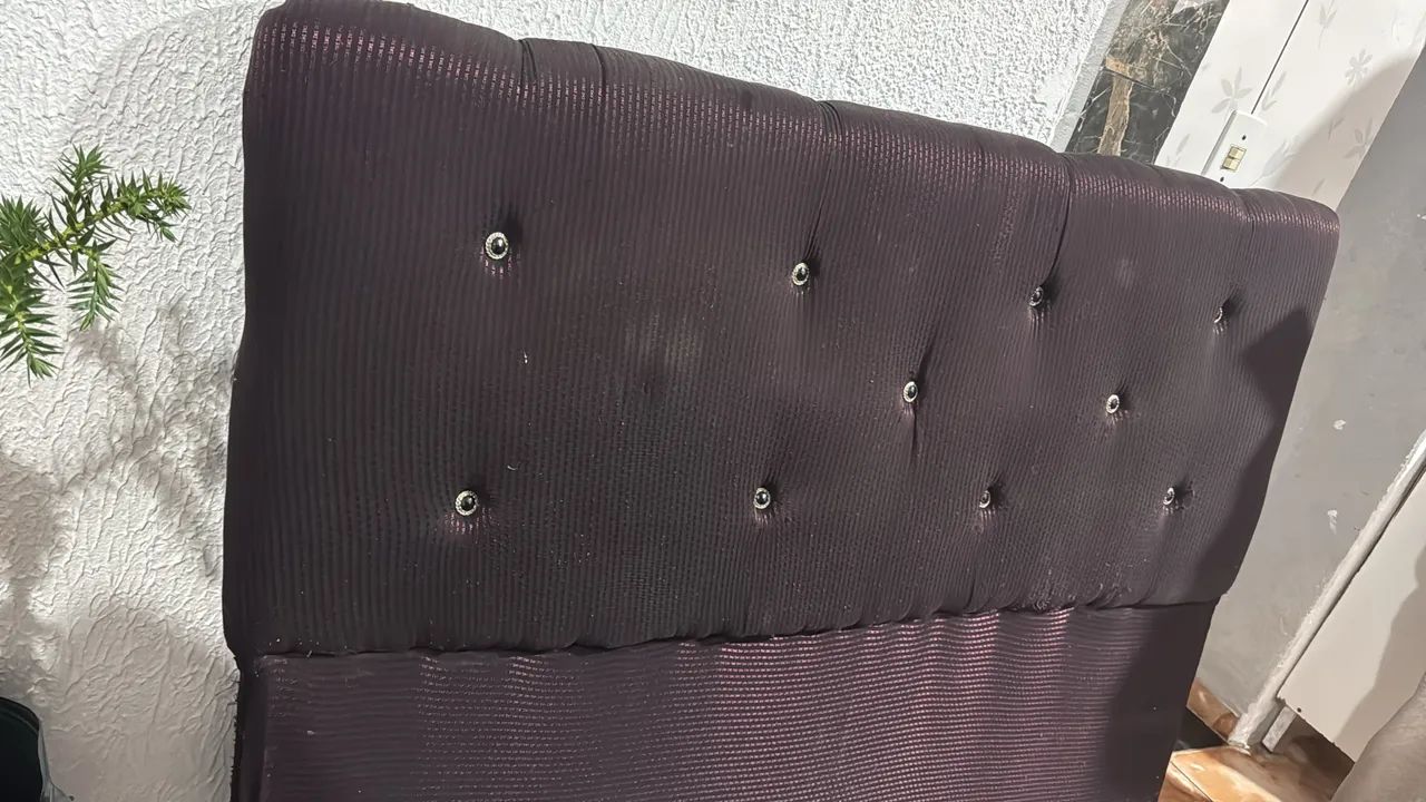 Vende-se cama e cabeceira por 150 - Foto 3