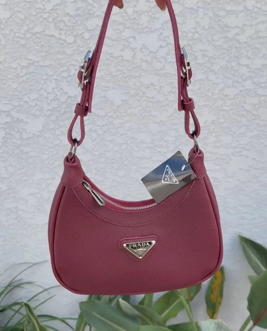 Bolsa de Ombro Prada Arqué Couro Feminino Luxo (Formato de Meia-Lua) - Foto 5