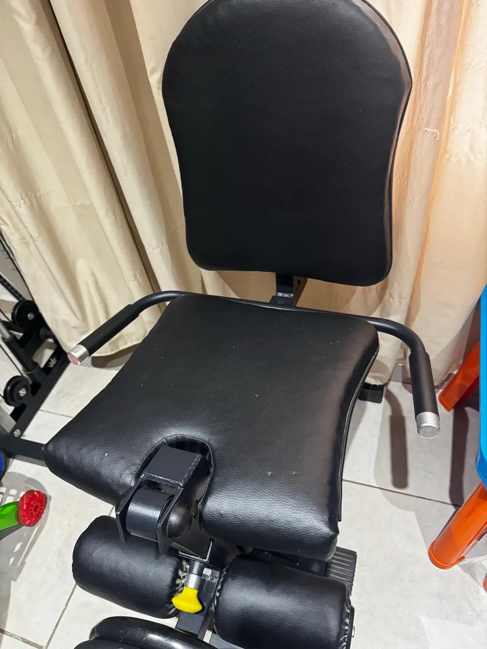 Cadeira extensora anilhada  - Foto 4