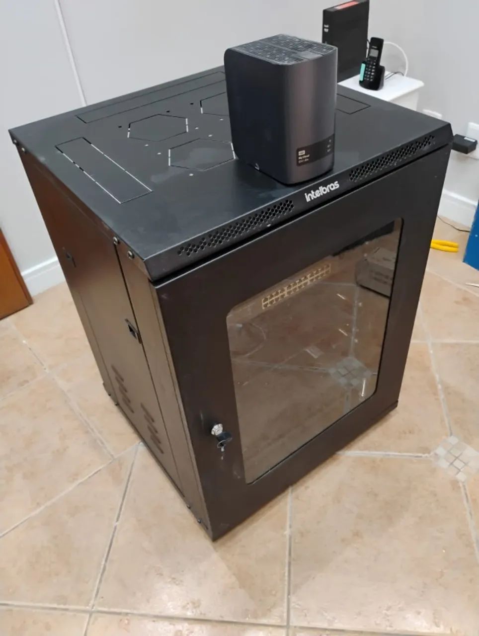 Gabinete Intelbras Rack - Foto 2