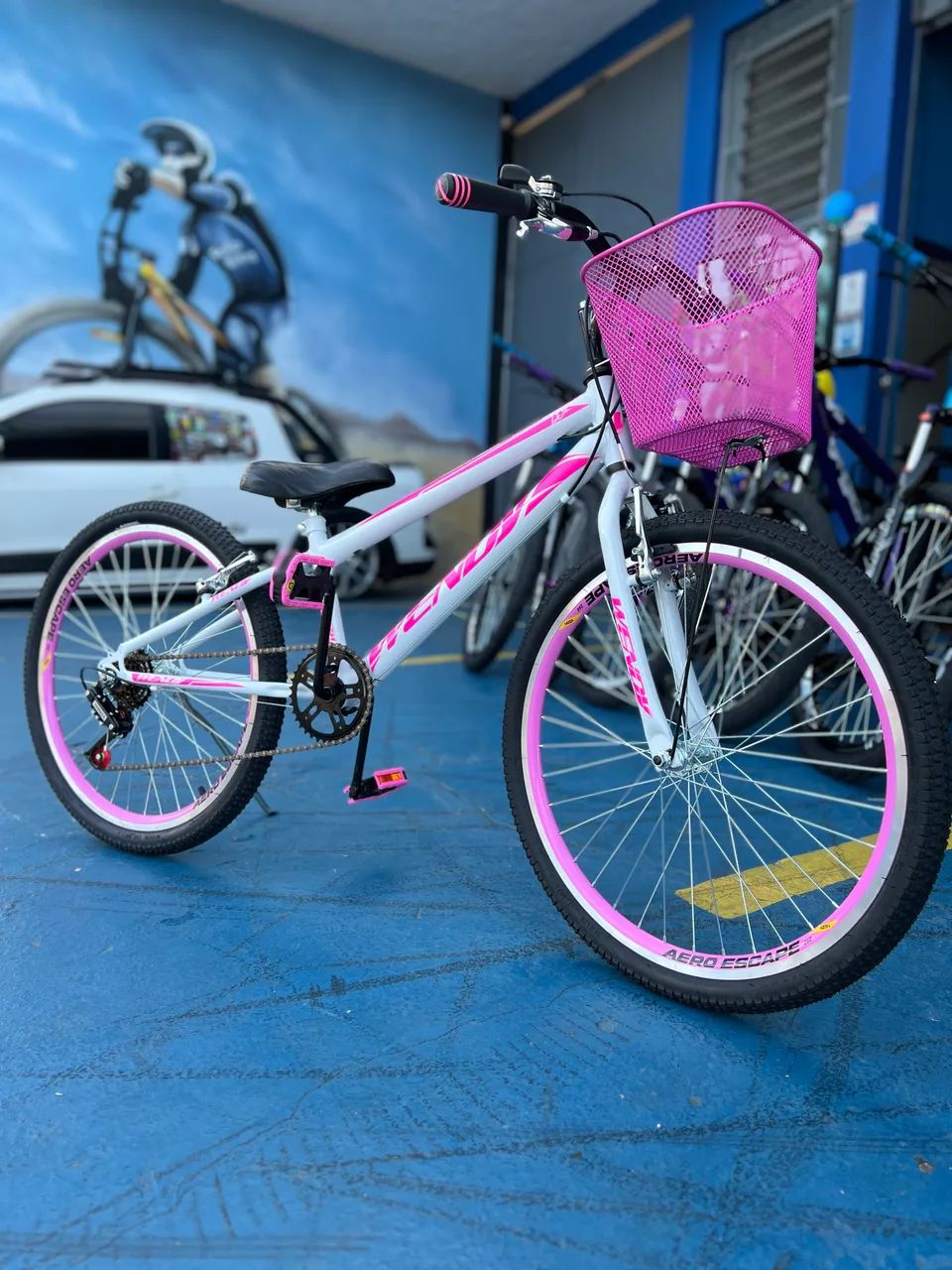 Bicicleta aro 24 com marcha - Branca com rosa - Foto 2