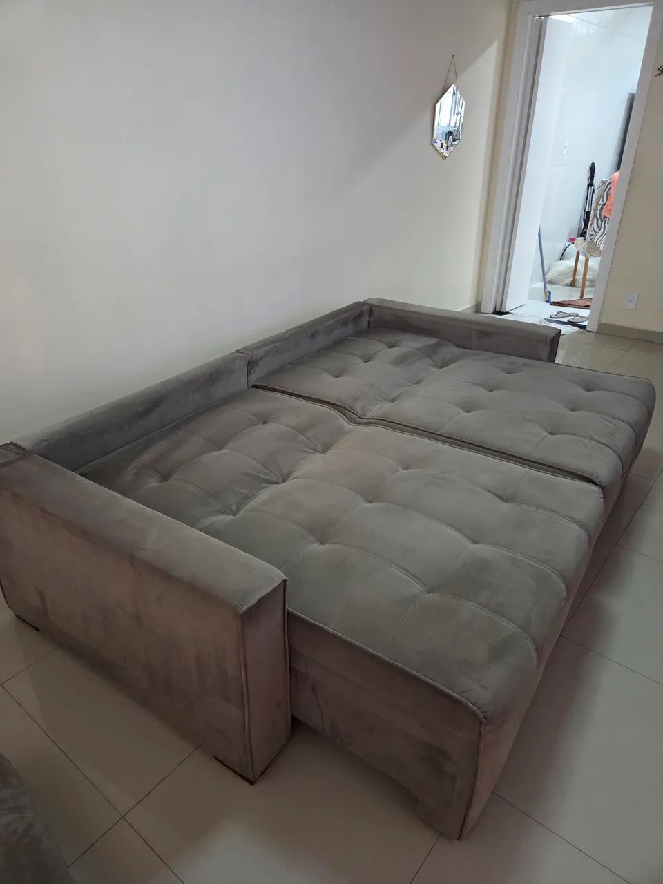 Sofa Cama Caixa zero cinza em perfeito estado 2,35 - Foto 4