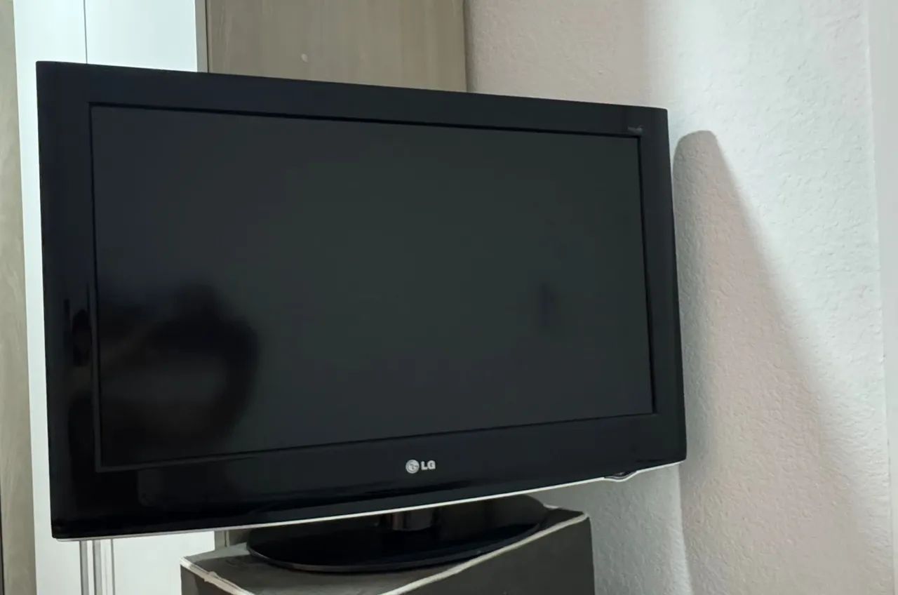 A TV LG 32LD420