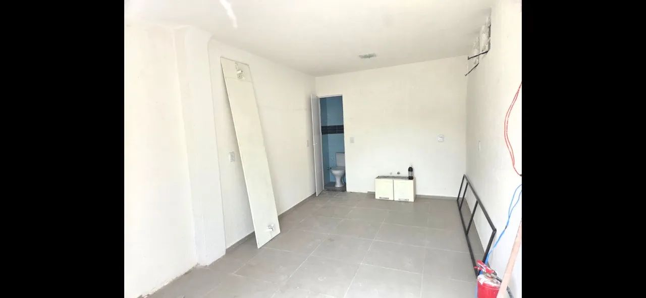 Alugo loja terrea Vila Manuel Satiro 580,00