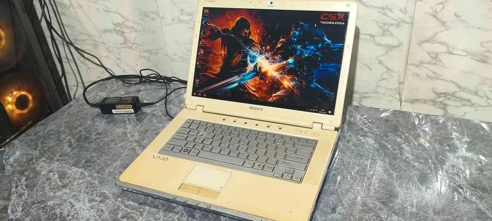 VENDO/TROCO NOTEBOOK SONY VAIO/ DUAL CORE/ 3GB RAM/ SSD240/ FORMARTADO + ENTREGA - Foto 5