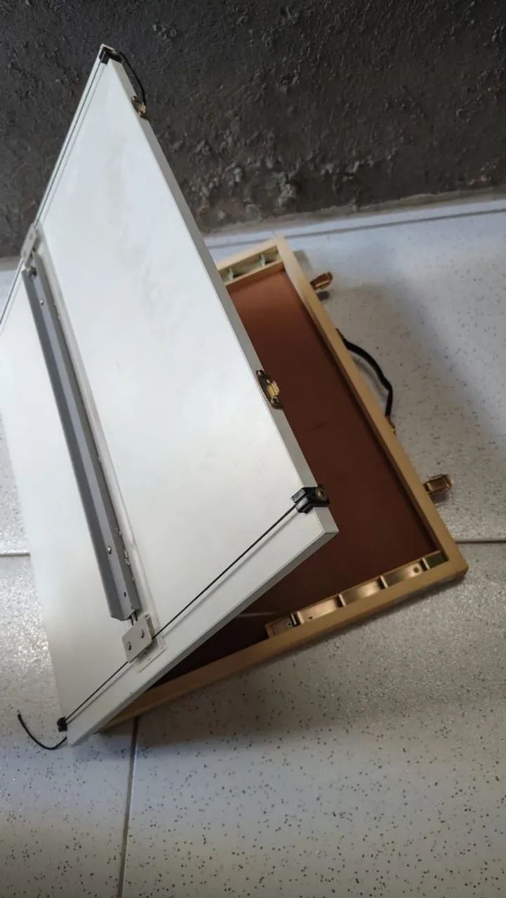 MESA DE DESENHO PORTÁTIL 432209160674355202