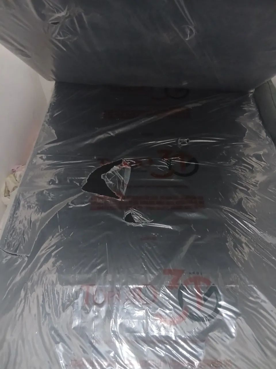 Cama nova 2 mês de comprada 