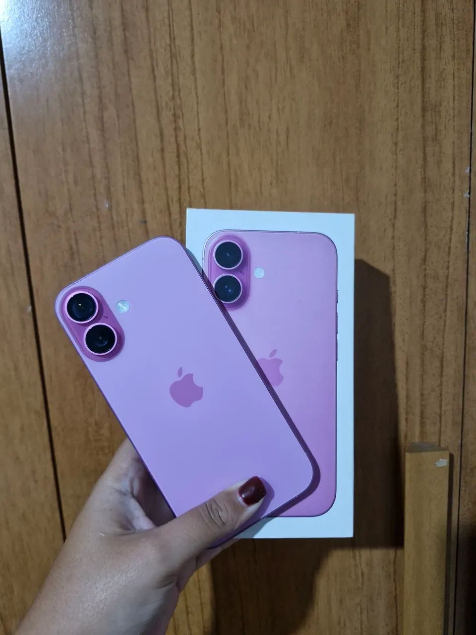 iPhone 16 impecável sem peças trocadas com caixa - Foto 4